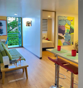 Tu hogar temporal en Medellín, Moderno, cómodo, bien ubicado y WIFI 400